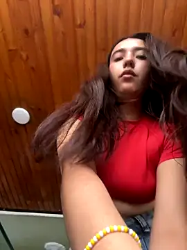ALIX SHOW HOT ASS HOLE