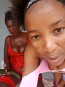 [15 Nov 12:55] Private Showfucking with cucumber 🥒 - video by DarkQueen_94