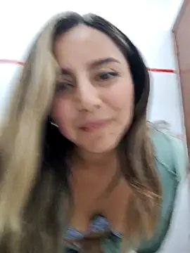 Fingers in my pussy - video by CelesteBlaze_ cam model