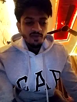 Rub cum on the body after 💦💦🤤 — filmik Wild_Vassu, modela(-lki) na kamerkach