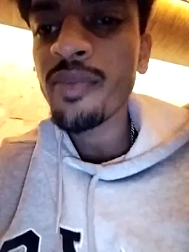 Play with toy until cum🎁🙈🥰 — filmik Wild_Vassu, modela(-lki) na kamerkach