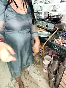 Full  Enjoy in kitchen - ক্যাম মডেল PRIYA_22-এর ভিডিও