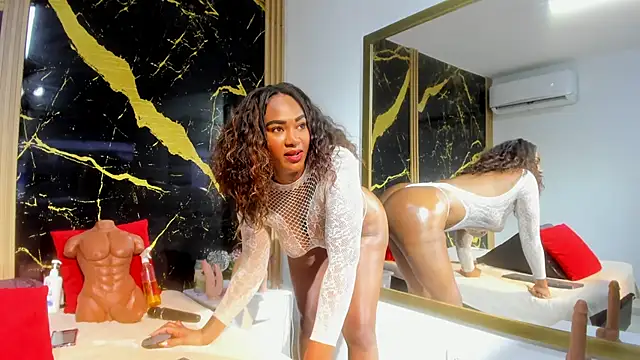 Hot test - video by AdrianaVegga cam model