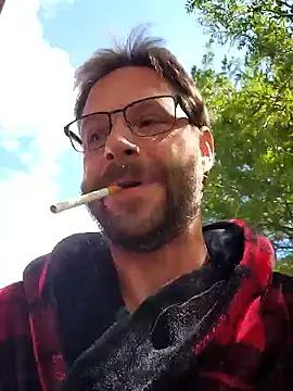 [1 Sep 11:10] Public Show - video by Chiligrande6969 cam model