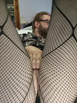 Plug fun - video by Chiligrande6969 cam model