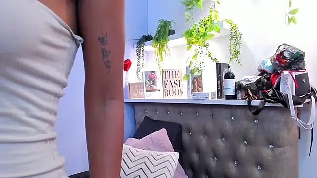 Fuck my pussy and cum 🍑 - vídeo de halleylorens modelo de câmara