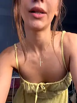 Let me fuck your brains out - video oleh model kamera lexira1n