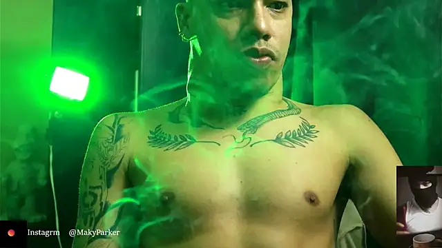 [17 Dec 00:59] Public Show - video by AlphaMasterXxx cam model