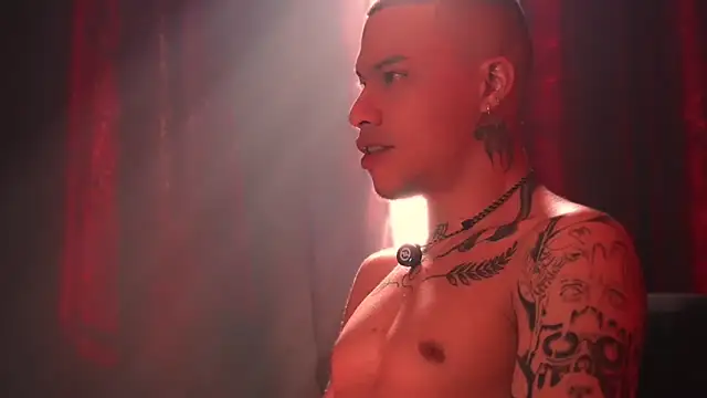 [3 Feb 15:28] Public Show - video od modelky/modela AlphaMasterXxx