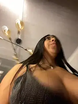 Voyeur + finger pussy
