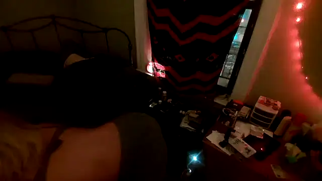 Cum Thru – видео вебкам-модели puddled_wonderland