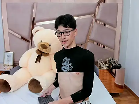 Not one... TWO CUMSHOTS 🍆💦💢 - video by AustinFluf cam model