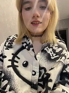 Pussyplay till BIG squirt - video by Cherry___Blossom cam model