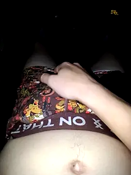 Wichsen, Spielen, Stöhnen,  Kommen - Video von TeenBoySolo068 Cam-Model