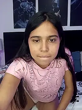 Open legs for u 💕 - video by VioletaBliss1 cam model