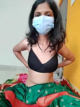 [12 Dec 07:14] Spy Show - video di Shivani2002 modella di cam