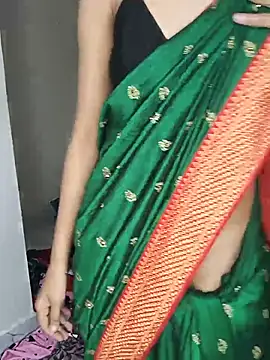 [18 Jul 16:32] Private Show - Shivani2002主播的视频