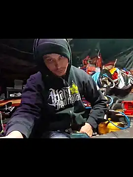 Wow－カメラキャストのtwistafatpipeの動画