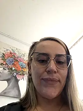 Masturbation and big squirt - video by CurvyLust_x cam model