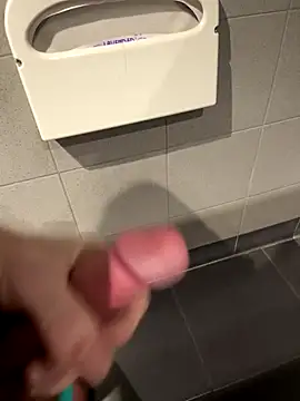 Cumshot on Wall - 66Retro99 adlı kamera modelinin videosu