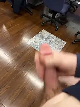 Office Cumshot - video by 66Retro99 cam model