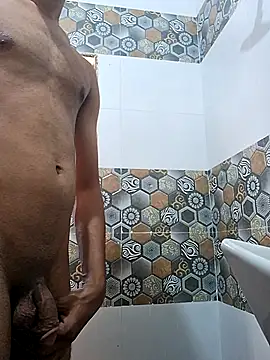 Trimming my ass[12 Apr 15:58] Public Show - video oleh callmejaggy kamera model