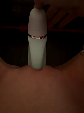 Vibration - video by Heissemaus03819 cam model
