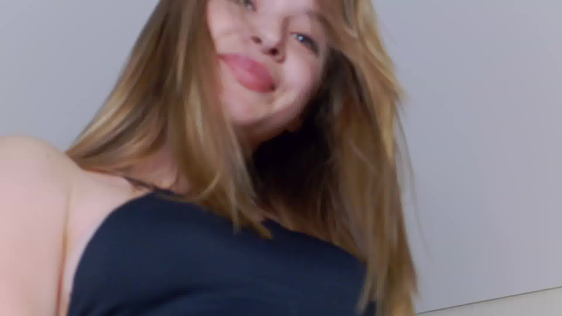 Masturbation with fingers, all hot zoomed views - video van Touch_me cam-model