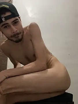 🍑👀 - video by sooyunkiwi cam model