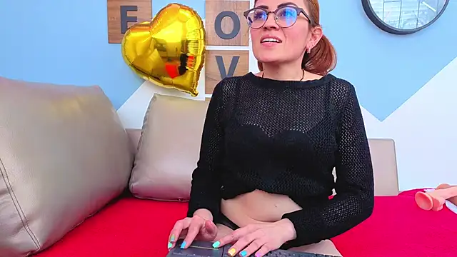 do you like me like that? - video by Victoria_Fallon cam model