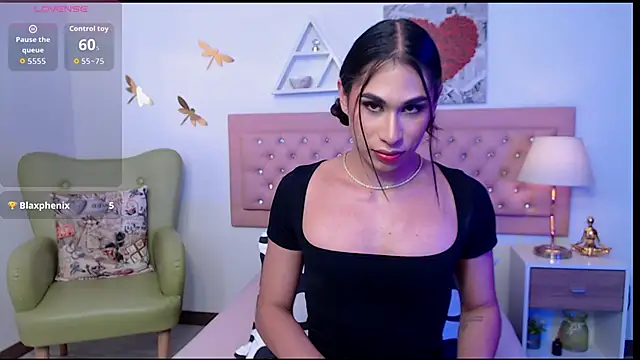 im feeling very sexy - video by NicoletBlossom cam model