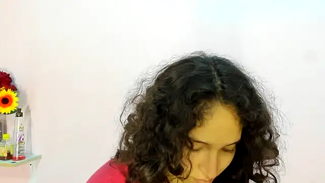 princes show - video by TeensNews18 cam model