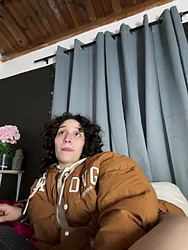 [29 Apr 01:55] Private Show - video av TeensNews18 cam model