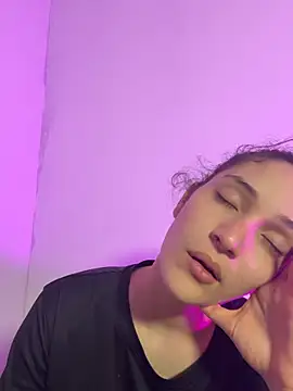 fucking my delicious pussy with a dildo - video av TeensNews18 cam model