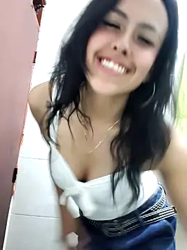 Hidden in a bathroom😈🥵 - video by Queen_Ashly cam model