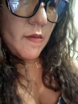 Show privado con la prima - فيديو من shouko16 موديل الكام