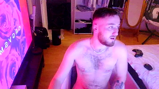 [1 Jan 21:10] Private Show