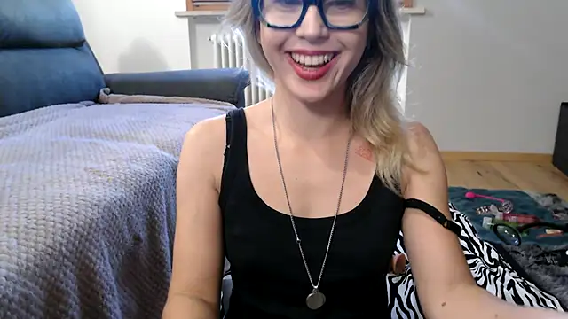 [24 Dec 15:47] Spy Show - video oleh model kamera L_Sofia