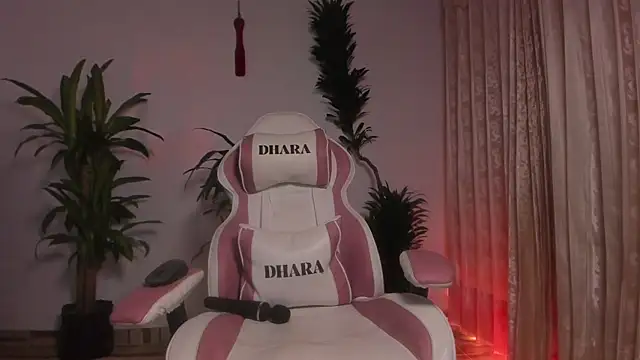 get messy my leggings wth saliva - video by bri_von_dhara__ cam model