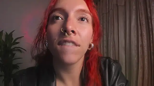 hairy pussy on my dress 👅 - Vídeo de bri_von_dhara__, modelo de vídeos