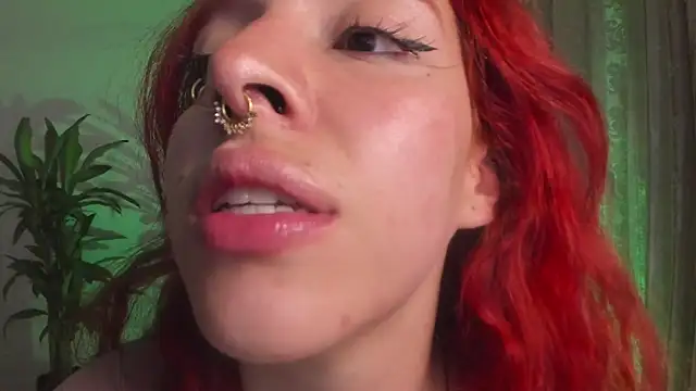 get naked and suck 💦 - video by bri_von_dhara__ cam model