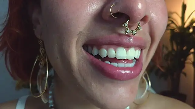 Fucking my pussy and sucking u dick 💋