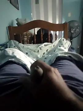 [17 Aug 07:35] Public Show - video by RENNANSEX cam model