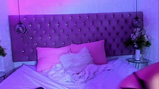 jerking you off and sucking pov - video by Scarlet_Monroee cam model