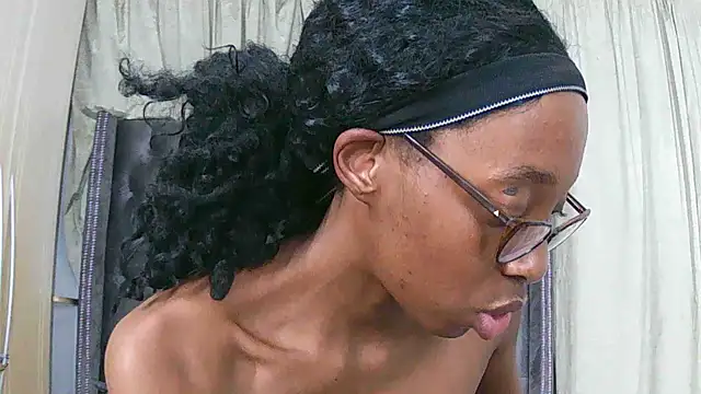 fingering pussy - Video von BabySpice69 Cam-Model