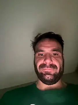 [3 Dec 10:33] Public Show - video by TrustyObserver412 cam model