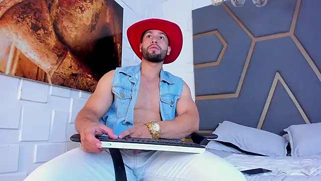 "In every orgasm of you discover the hidden meaning of existence." - massimofiore_ 캠 모델의 동영상