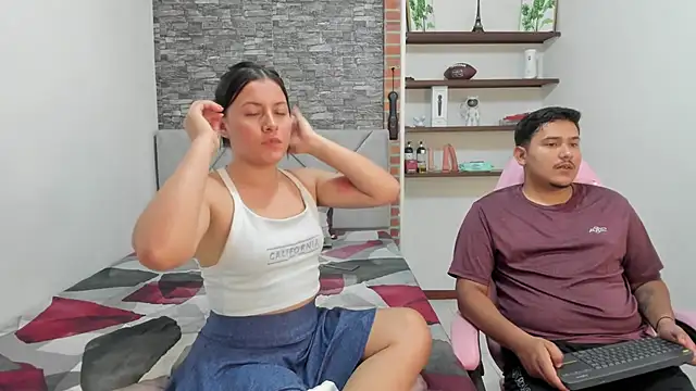 blowjob and pussy licking - video by Sexxyy_Couple_ cam model