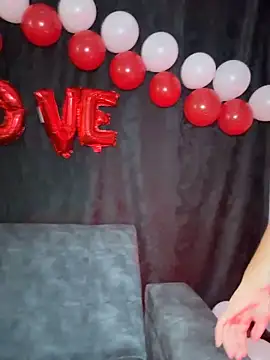 San valentine's day + LOVE ANAL - video by Hayleyourslave cam model