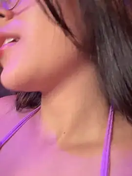 RIDING + SQUIRT💦😈🔥 - Vídeo de Juanita-Diaz, modelo de vídeos